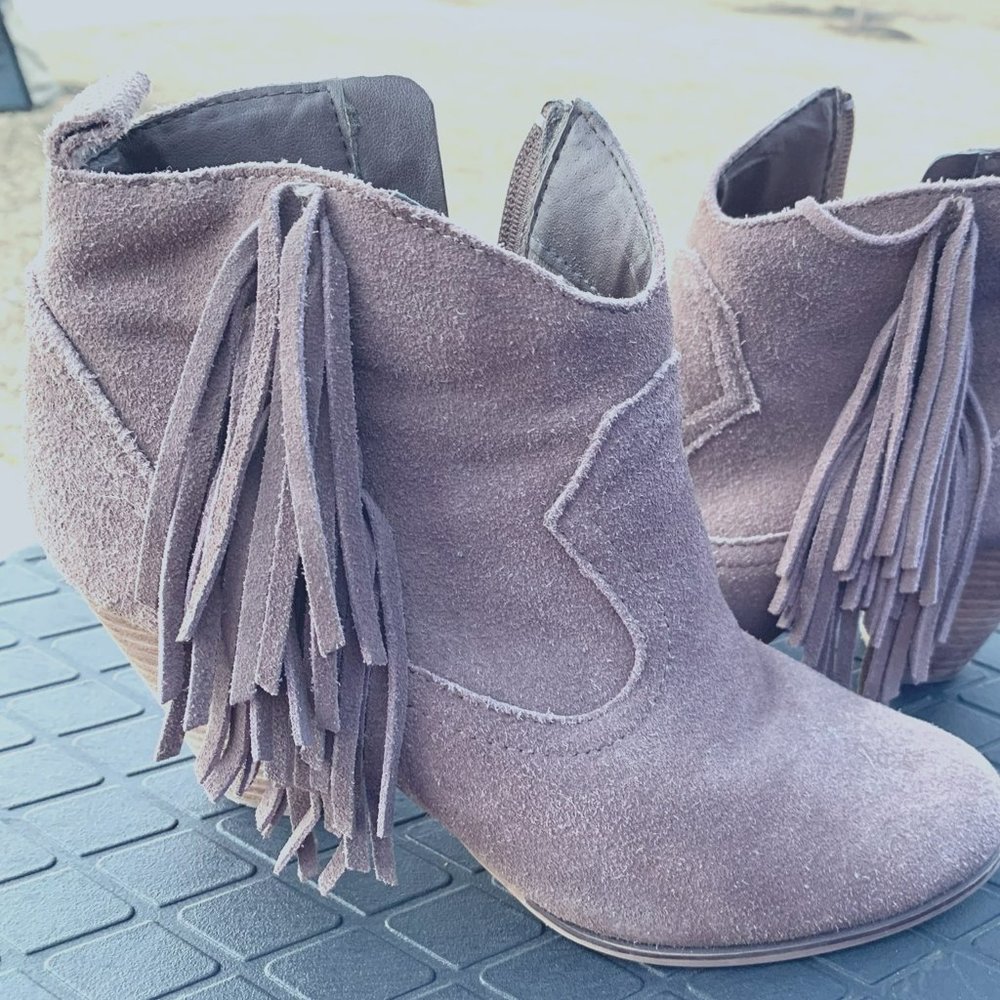 Steve Madden Booties Size 8.5 Taupe